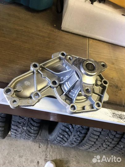 Водяной насос помпа