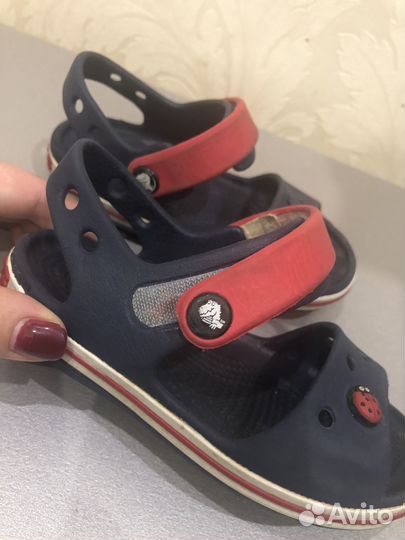 Сандалии crocs c8
