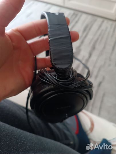 Проводные наушники Philips