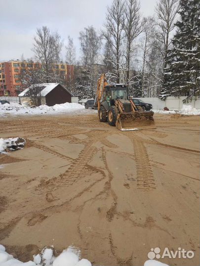 Аренда экскаватора-погрузчика с машинистом