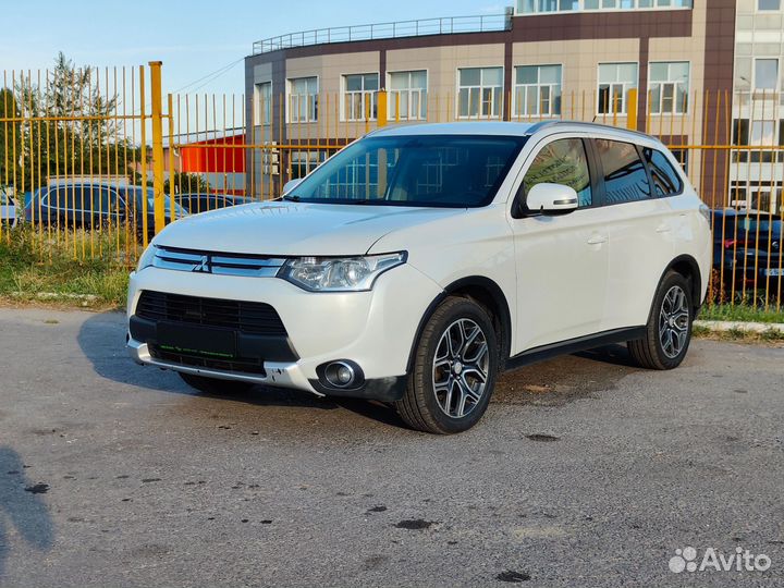 Mitsubishi Outlander, 2014