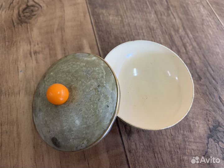 Пудренница с перламутра