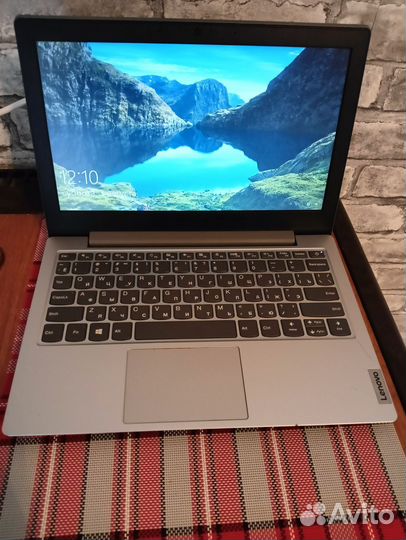 Ноутбук lenovo