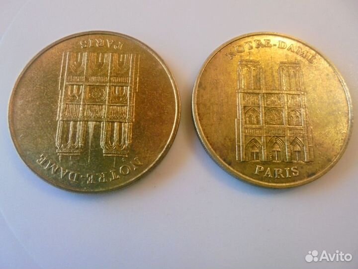 Notre Dam Париж Юбилейная настольная медаль