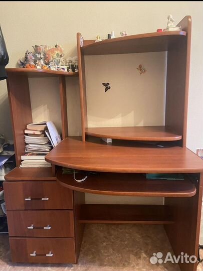 Компьютерный стол