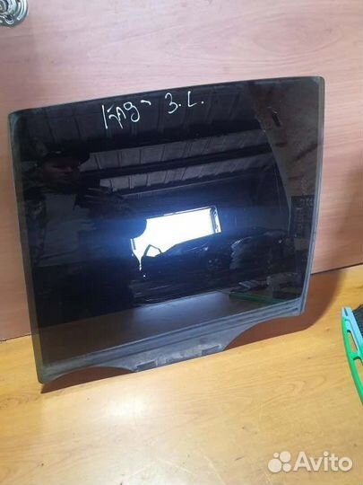 Стекло двери заднее левое Cadillac Srx 265 4.6