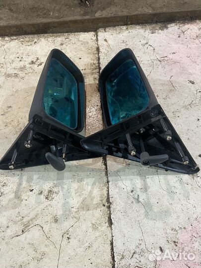Зеркало на машину