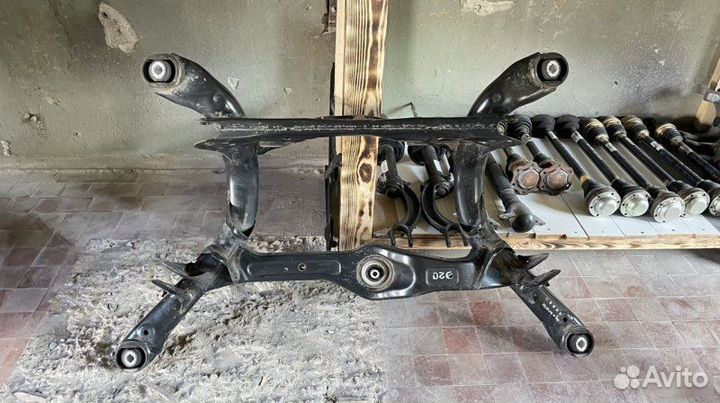 Балка подрамник задняя Audi A4 B8 2.0 tfsi quattro