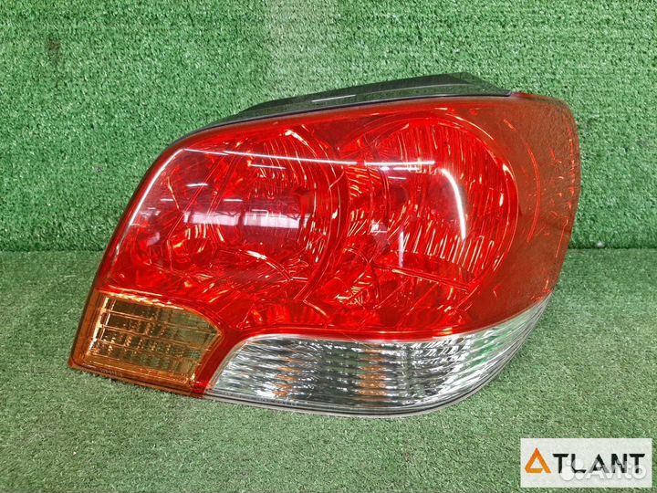 Фонарь задний правый mitsubishi airtrek