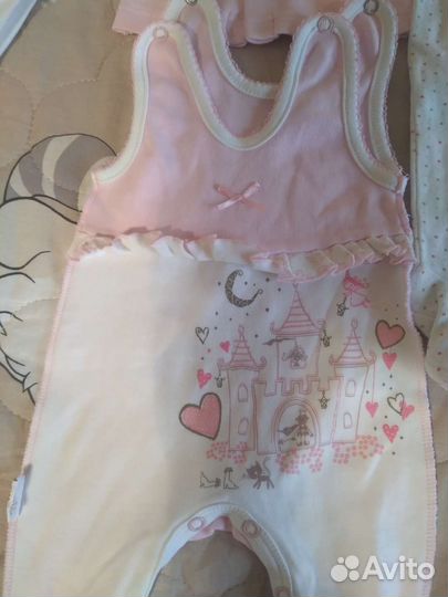 Комплект на выписку для девочки