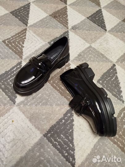 Лоферы женские