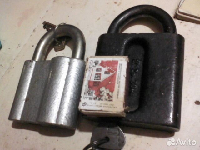 Замки навесные и дверные
