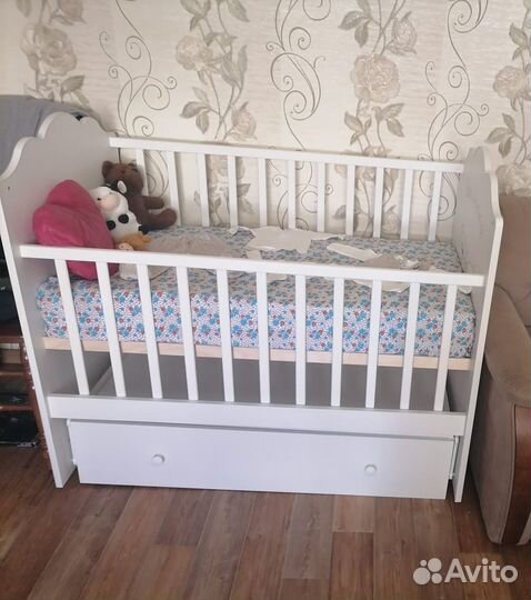 Детская кроватка