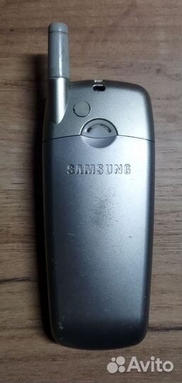 Телефон кнопочный Samsung r210s