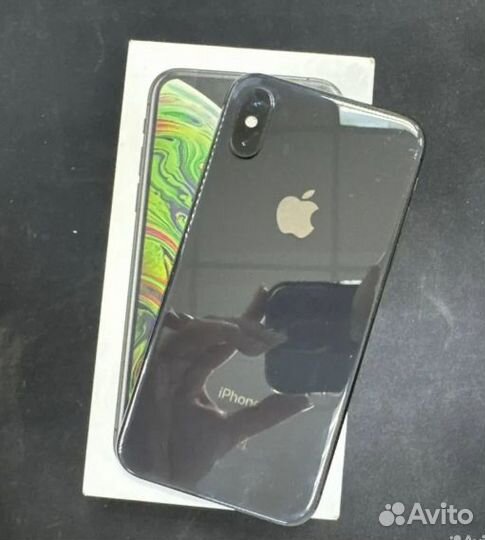 iPhone Xs, 64 ГБ