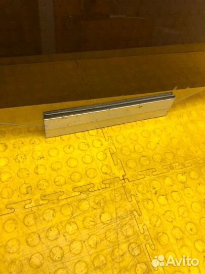 Стекло двери заднее левое Daewoo Nexia kletn