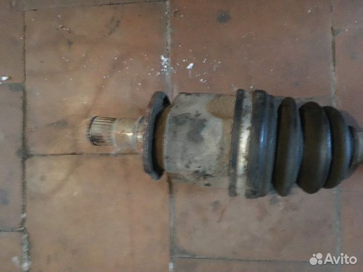 Вал приводной (Полуось) передний левый Mitsubishi