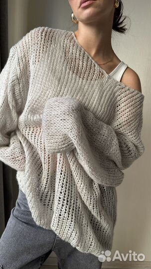 Свитер