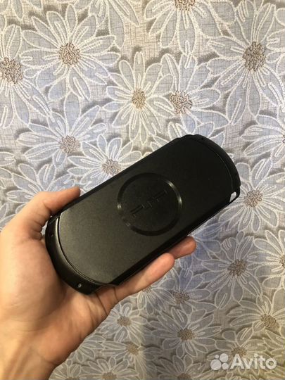 Sony PSP 1008 прошитая + 4 GB MS pro duo