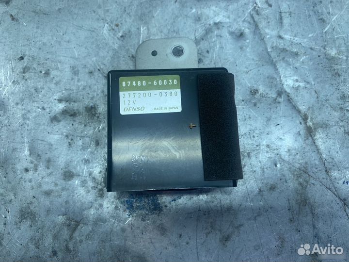 Блок управления печкой Toyota Land Cruiser 100