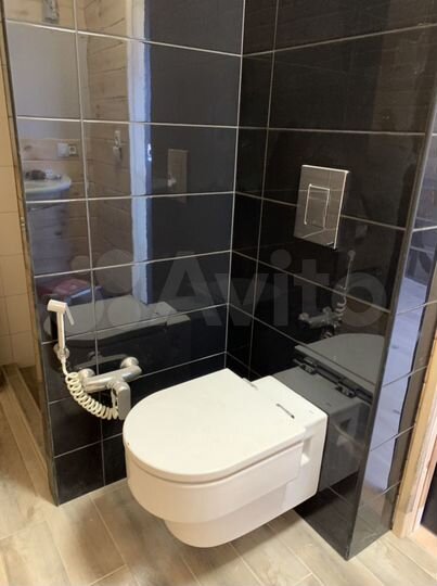 Коттедж 176 м² на участке 10 сот.