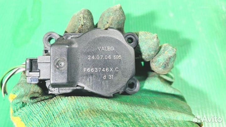 Сервопривод заслонок печки Renault Megane 2