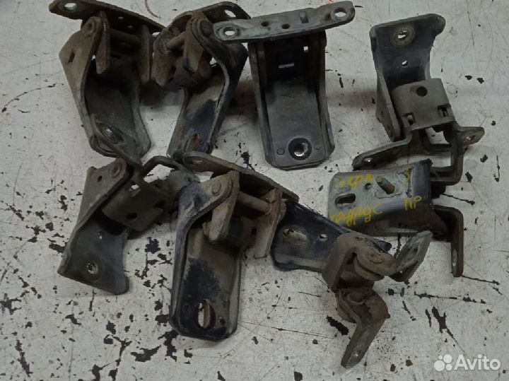 Петля двери Ford Taurus 1 Форд Таурус 1