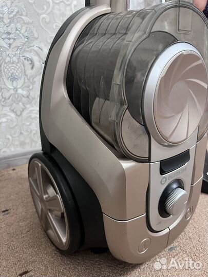 Пылесос Vitek