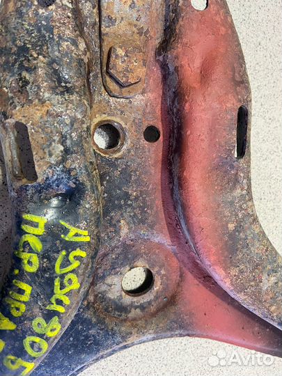 Рычаг нижний передний правый Audi 80 B3 1988 г