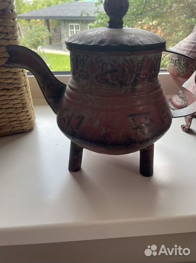 Посуда из металла, декоративная