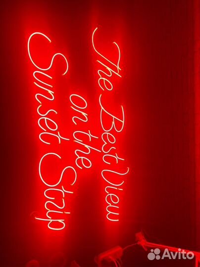 Неоновая вывеска / Световые буквы