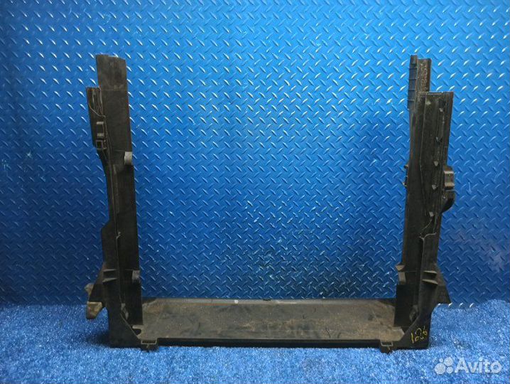 Кронштейн радиатора Bmw X5 E70