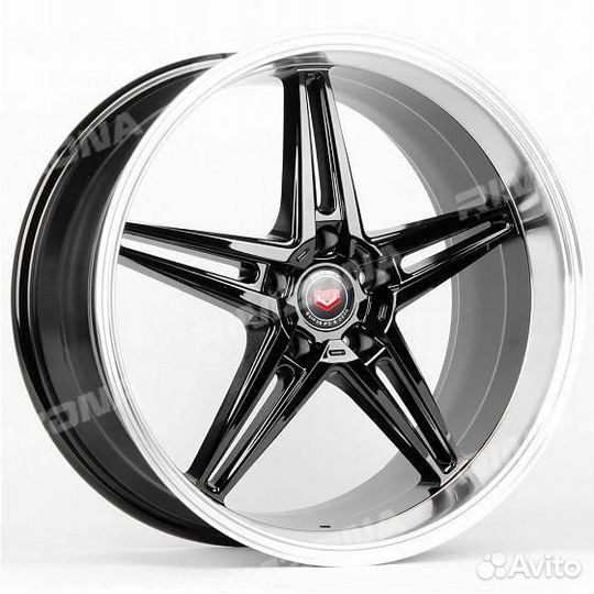 Литой диск в стиле vossen R19 5x112