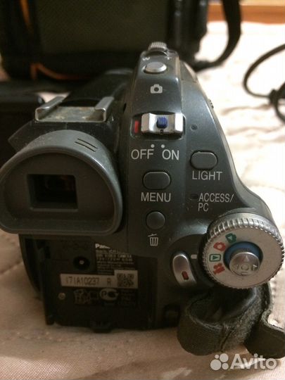 Продаю видеокамеру Panasonic
