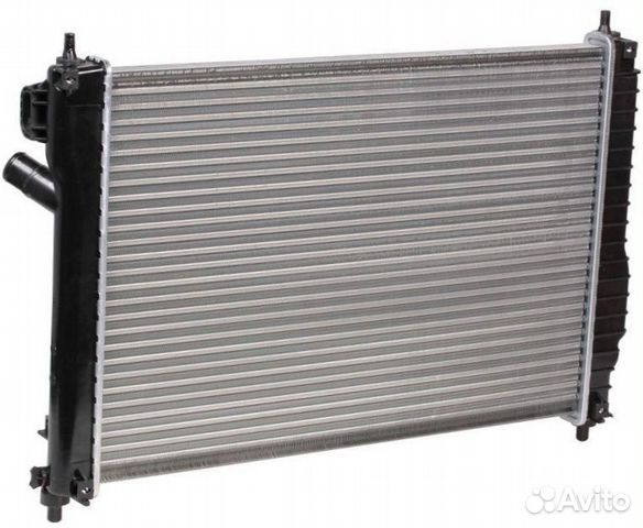 Luzar Радиатор mercedes W211 2.3 3.5 2.0D 2.2D M T