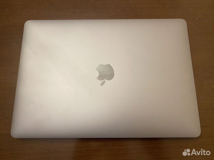 Apple MacBook Pro 13,3 2020 M1 16gb 256