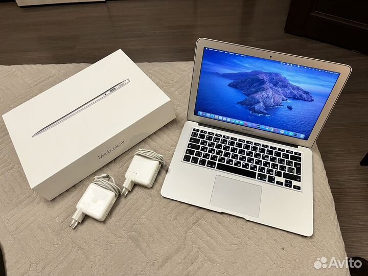 Apple MacBook Air 13 i5 8Гб 1Тб