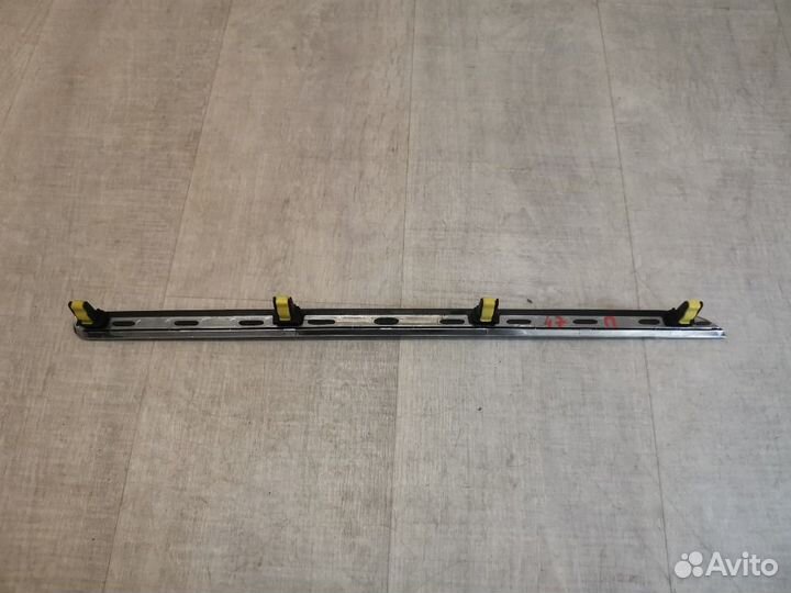 Накладка на торпедо правая Geely Emgrand Ec7 1.5