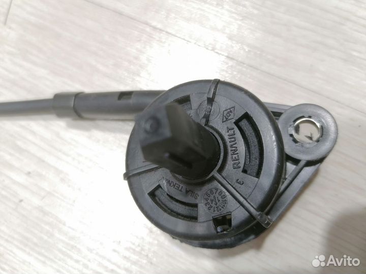 Ручка открывания капота Renault duster