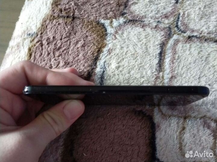 HUAWEI Nova 2, 4/64 ГБ