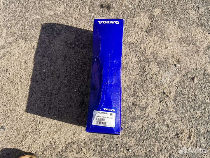 Рефлектор отражатель задний volvo c30