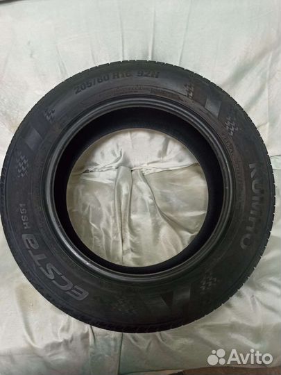Kumho Ecsta HS51 205/60 R16