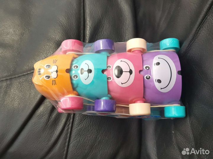 Развивающие игрушки пирамидка машинки звери