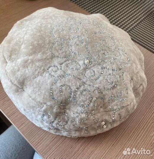 Берет и натуральной овчины