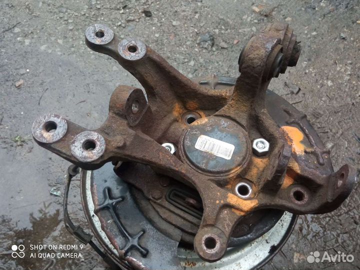 Кулaк зaдний левый Kia, Hyundаi