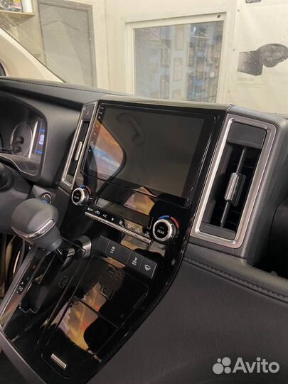 Магнитола Toyota Hiace H300 Teyes CC2L plus