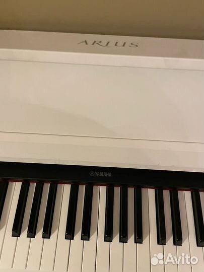 Цифровое пианино yamaha