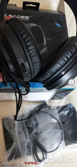 Наушники с микрофоном