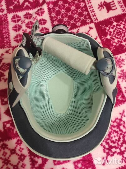 Горнолыжный шлем