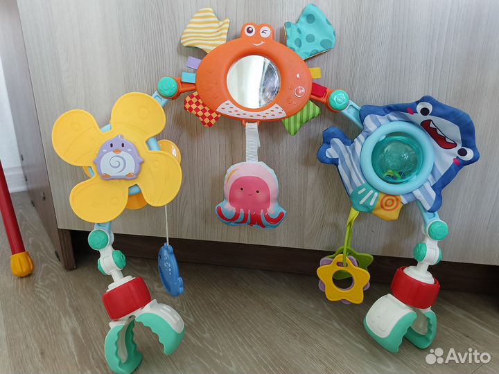 Дуга развивающая на кроватку